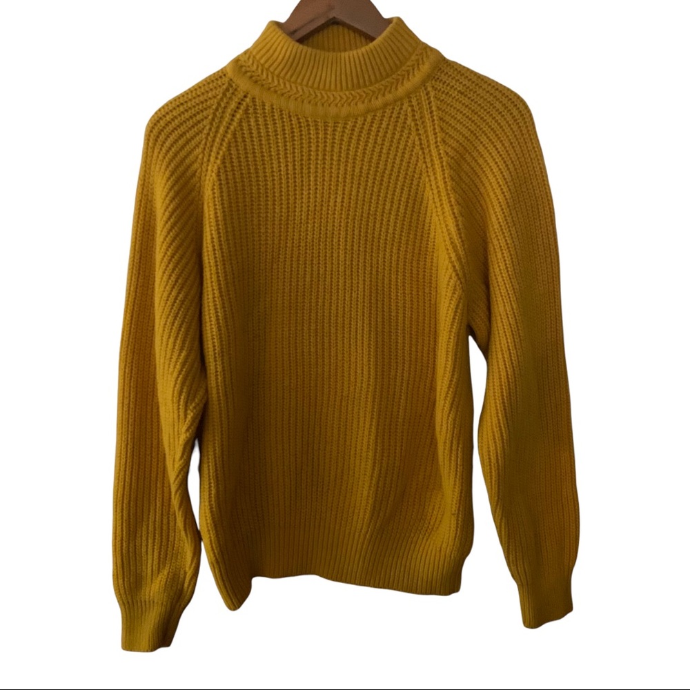 Picket and Post Woman’s Chunky Knit Sweater L